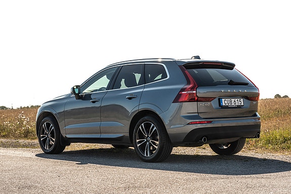 Volvo XC60 3 of 11