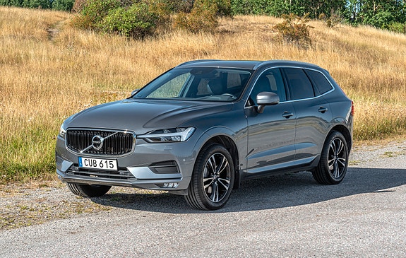 Volvo XC60 2 of 11