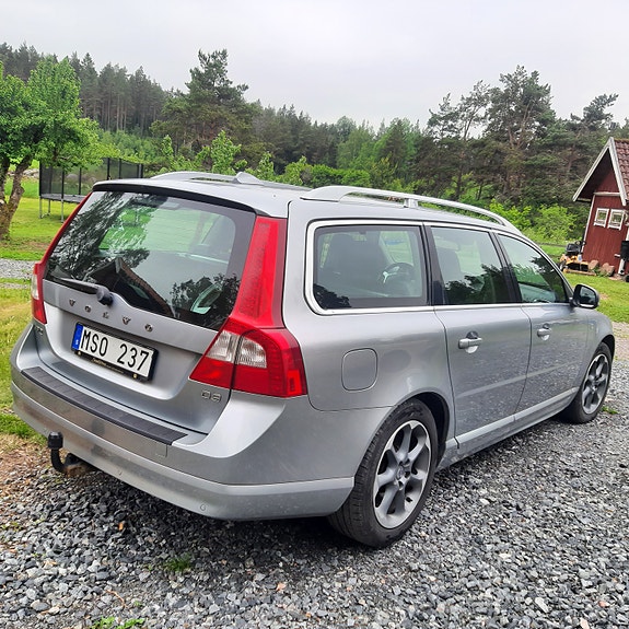 Volvo V70 4 of 7