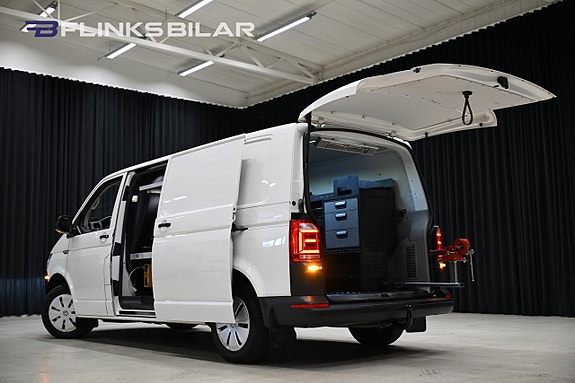 Volkswagen Transporter 8 of 30
