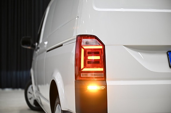 Volkswagen Transporter 21 of 30
