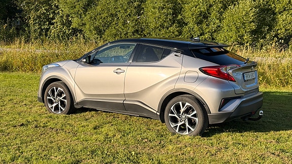 Toyota C-HR 11 of 21