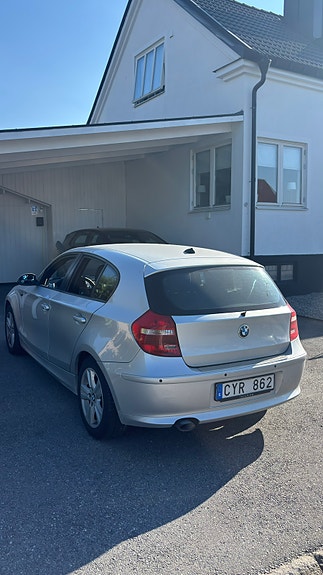 BMW 120d 3 of 5