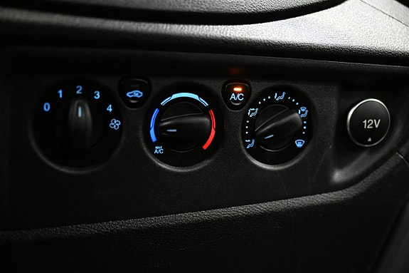 Ford Transit 25 of 30