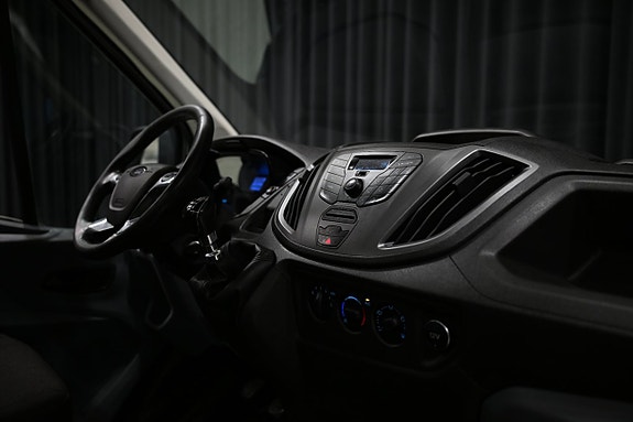 Ford Transit 30 of 30