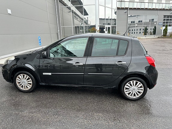 Renault Clio 5 of 6