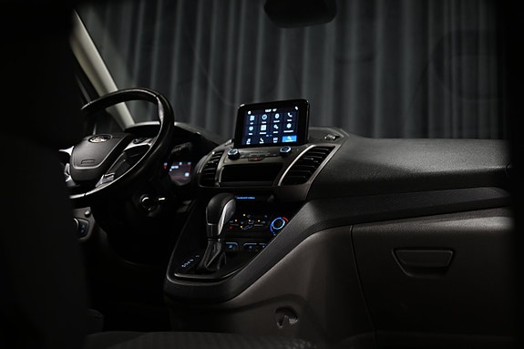 Ford Transit Connect 9 of 30