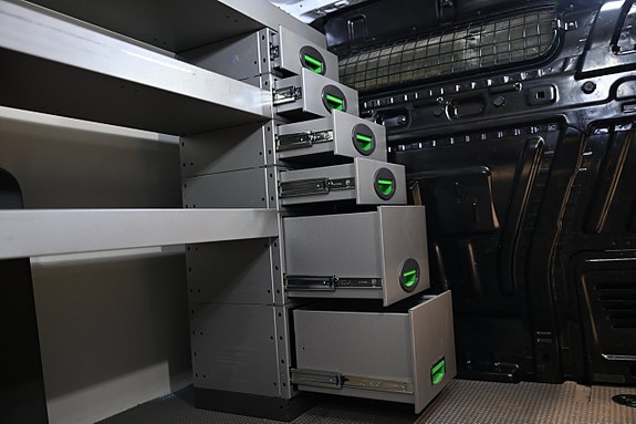 Ford Transit Connect 10 of 30