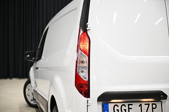 Ford Transit Connect 14 of 30