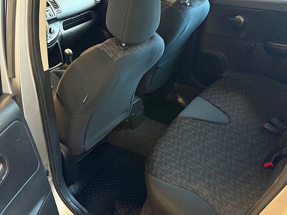 Nissan Note 10 of 11