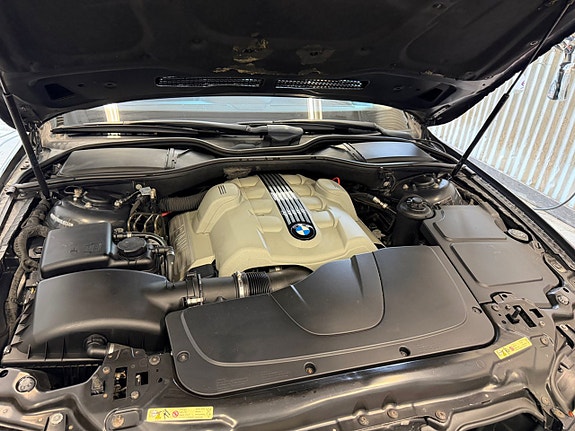BMW 735i 4 of 9
