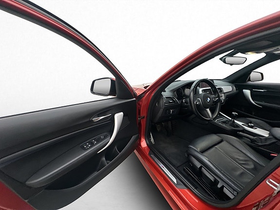 BMW 118i 10 of 26