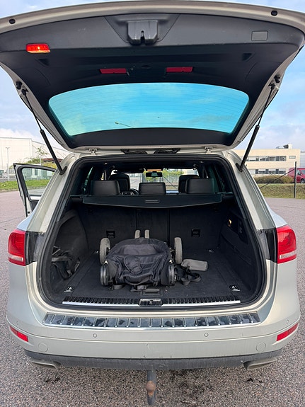 Volkswagen Touareg 6 of 7