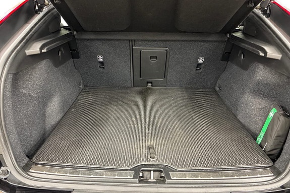 Volvo C40 10 of 21