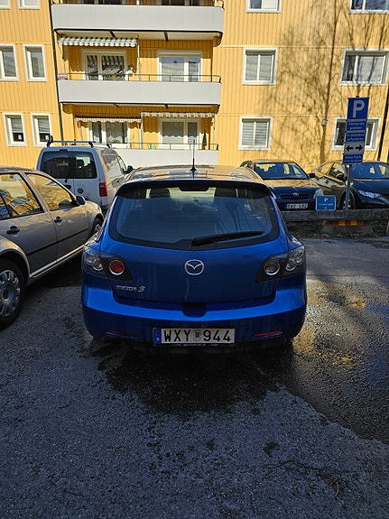 Mazda 3 2 of 5