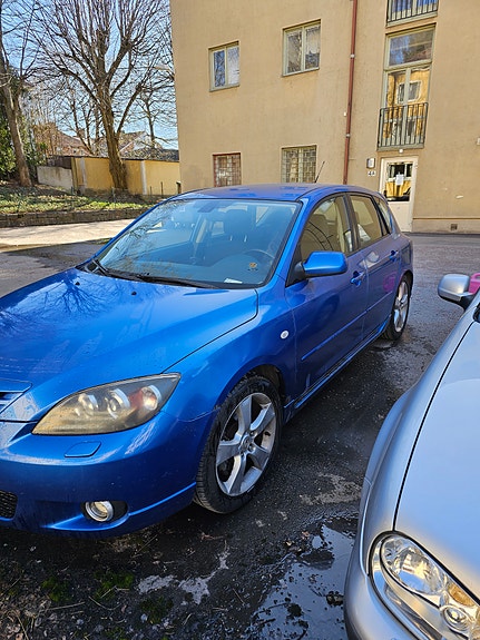Mazda 3 3 of 5