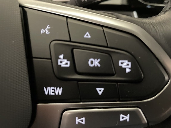 Volkswagen T-Roc 14 of 19