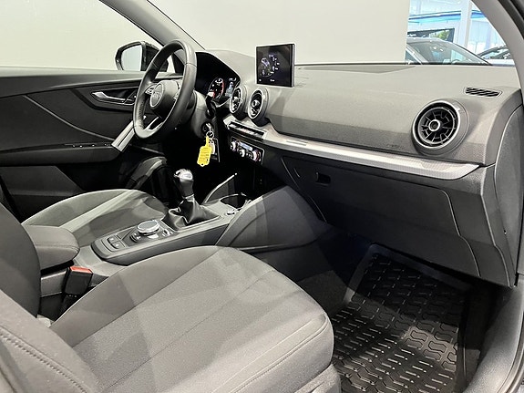 Audi Q2 10 of 11