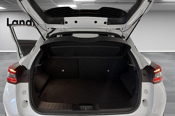 Nissan Juke 14 of 14