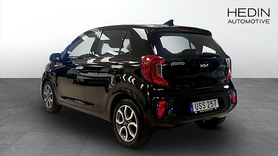 Kia Picanto 2 of 9