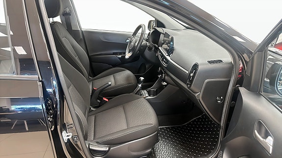 Kia Picanto 3 of 9