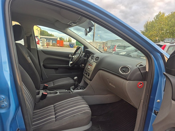 Ford Focus 8 of 11