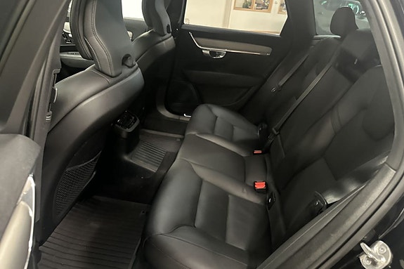 Volvo V90 13 of 18