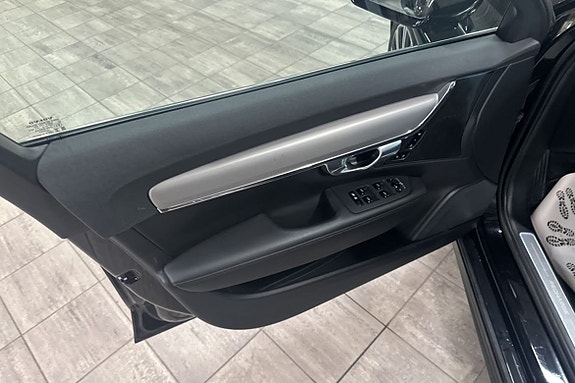 Volvo V90 7 of 18