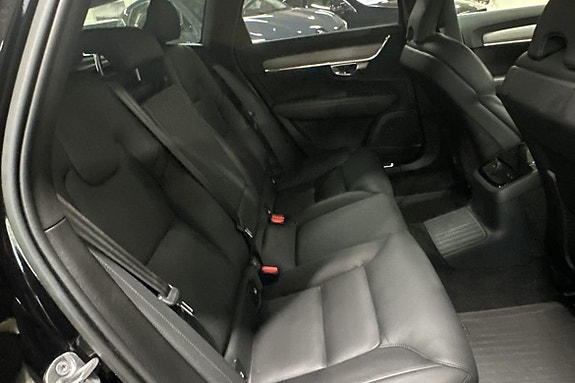 Volvo V90 16 of 18