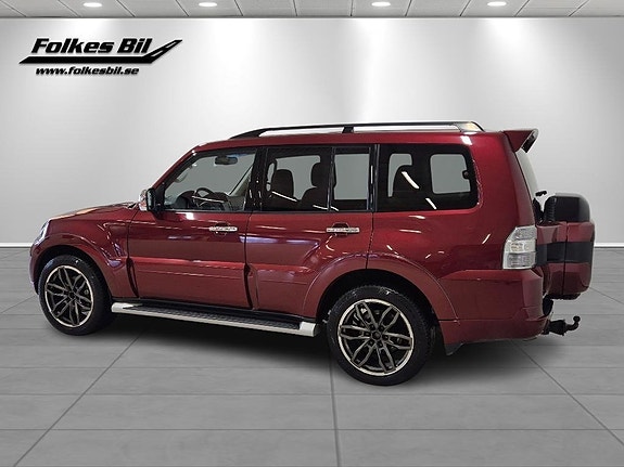 Mitsubishi Pajero 5 of 15