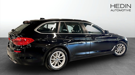 BMW 520 2 of 9