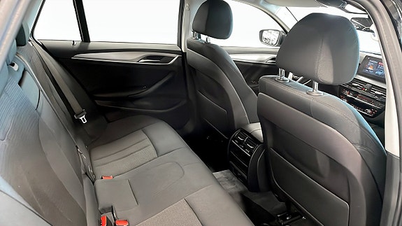 BMW 520 5 of 9