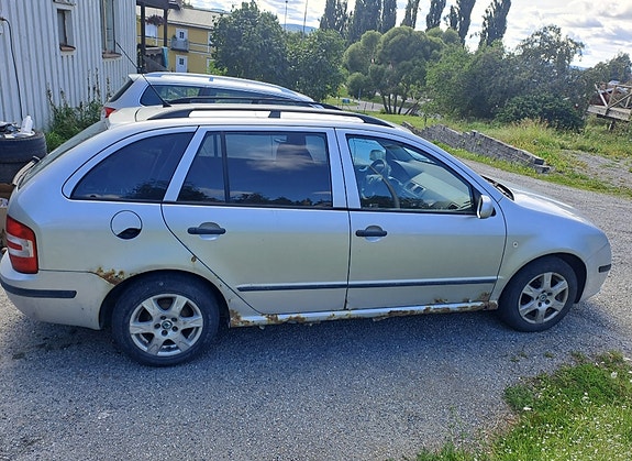 Skoda Fabia 3 of 8
