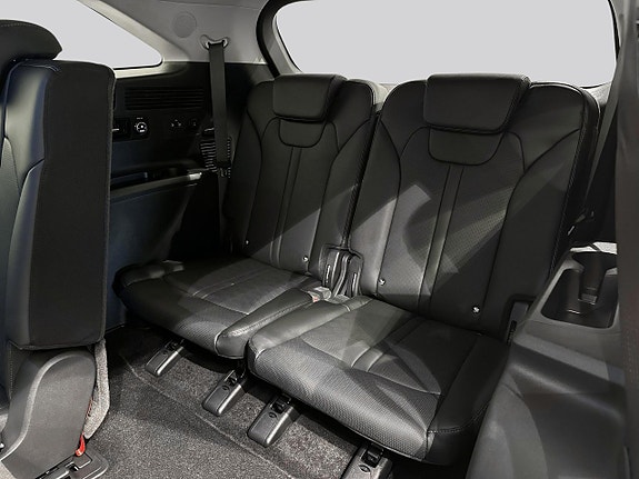 Kia Sorento 17 of 21