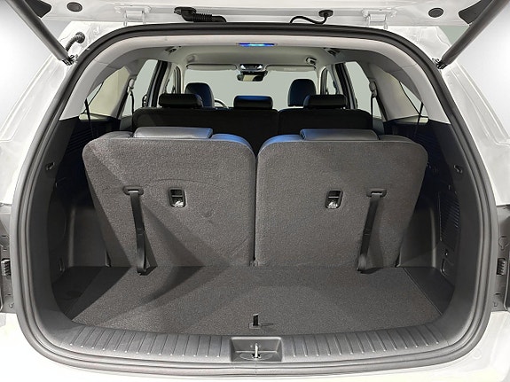 Kia Sorento 16 of 21