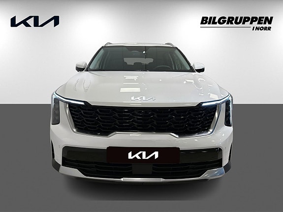 Kia Sorento 2 of 21