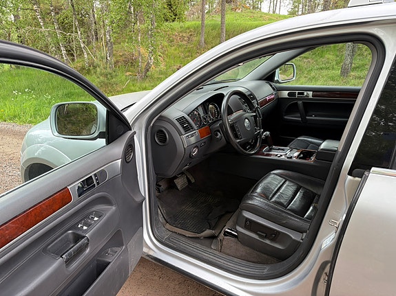 Volkswagen Touareg 7 of 8