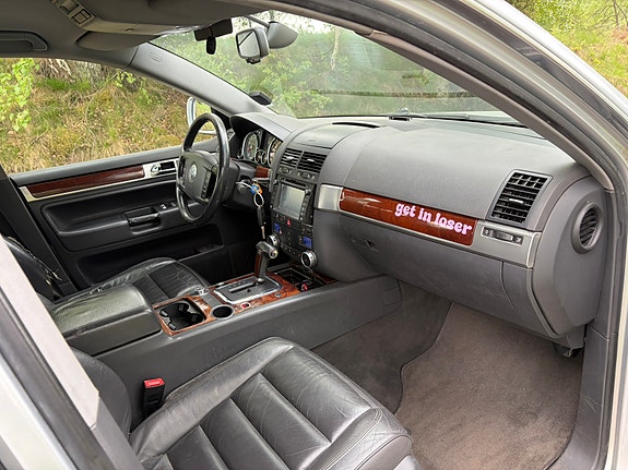 Volkswagen Touareg 6 of 8