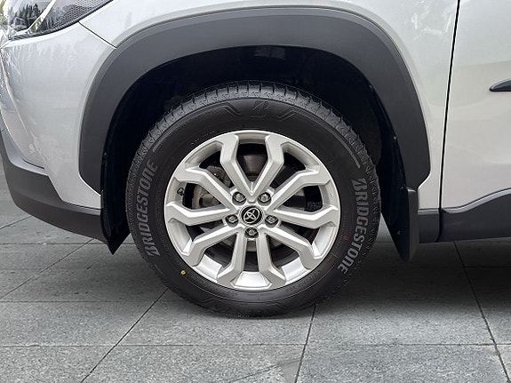 Toyota Corolla Cross 16 of 21