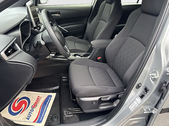 Toyota Corolla Cross 12 of 21