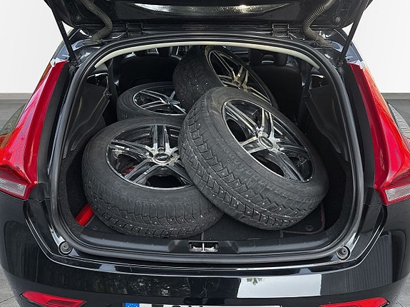 Volvo V40 10 of 26