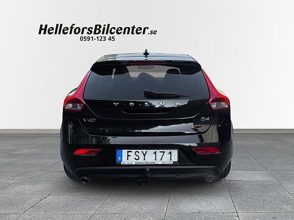 Volvo V40 4 of 26