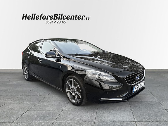 Volvo V40 19 of 26