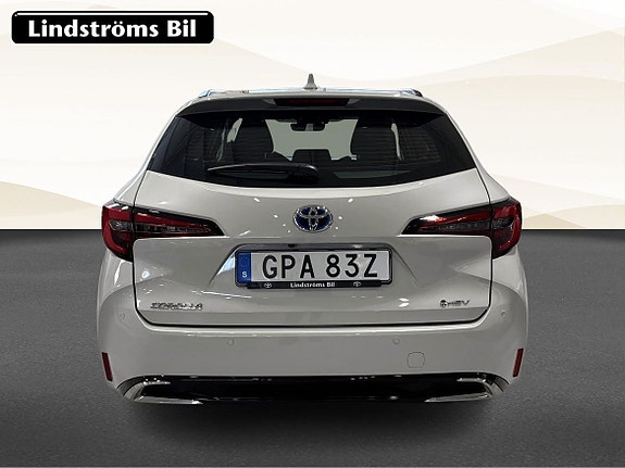 Toyota Corolla 8 of 19