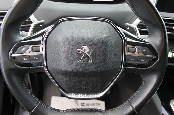 Peugeot 3008 11 of 17