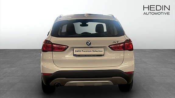 BMW X1 7 of 9
