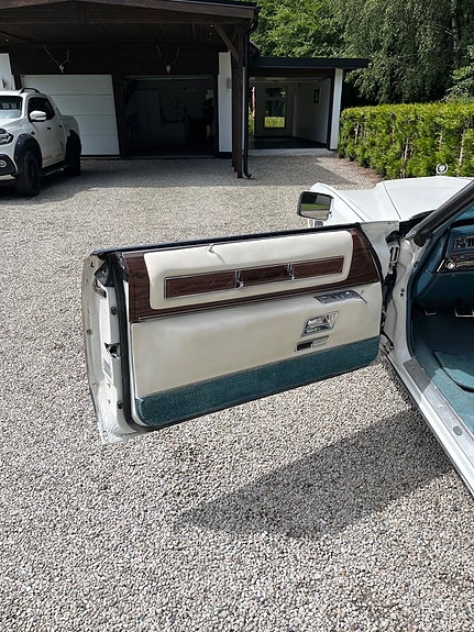 Cadillac Eldorado 5 of 5