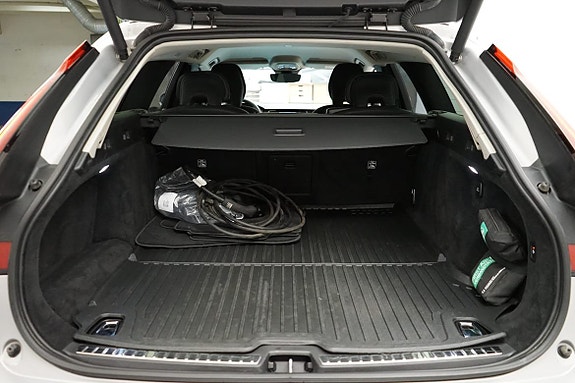 Volvo V90 8 of 20