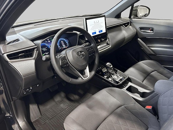 Toyota Corolla Cross 14 of 19