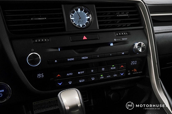 Lexus RX450h 22 of 26